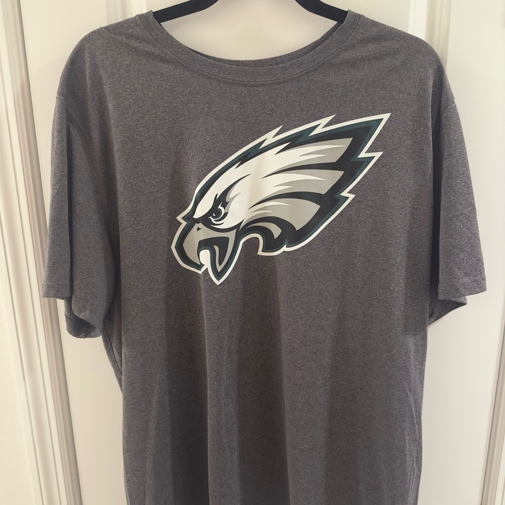 Nike Dri Fit Eagles T-Shirt
